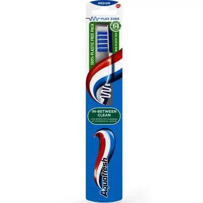 Aquafresh periuta de dinti In Between Clean Medium